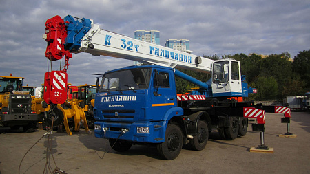 Автокран 25т Галичанин модели КС-55713-1